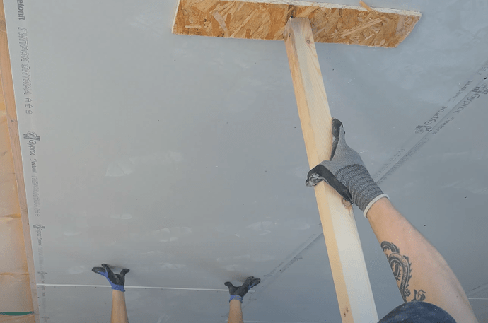 Обшивка-стен-каркасного-дома-гипсокартоном-ГИПРОК-ОПТИМА-12-мм-в-1-слой-YouTube-05-13-2025_08_10_PM