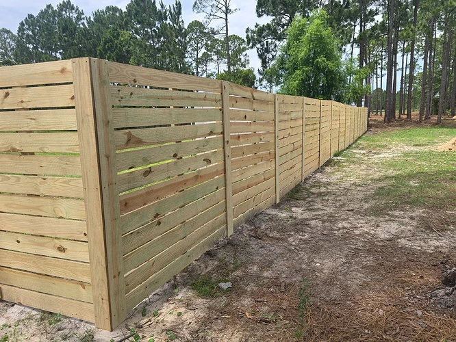 the-ol-pallet-fence-v0-rq7x3ds3ux4h1