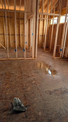 how-much-moisture-is-too-much-during-construction-v0-eg2rly894ydg1